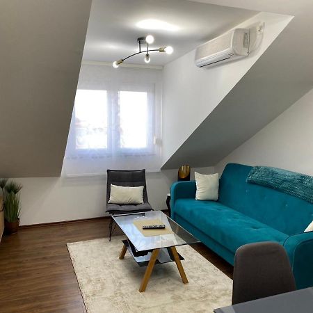 Apartman Pavic Vinkovci Eksteriør billede