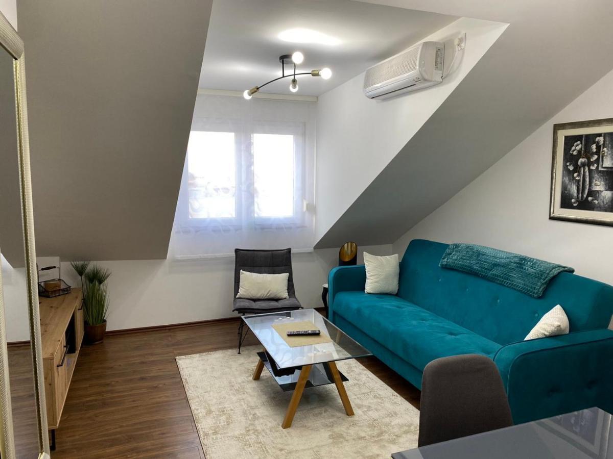 Apartman Pavic Vinkovci Eksteriør billede